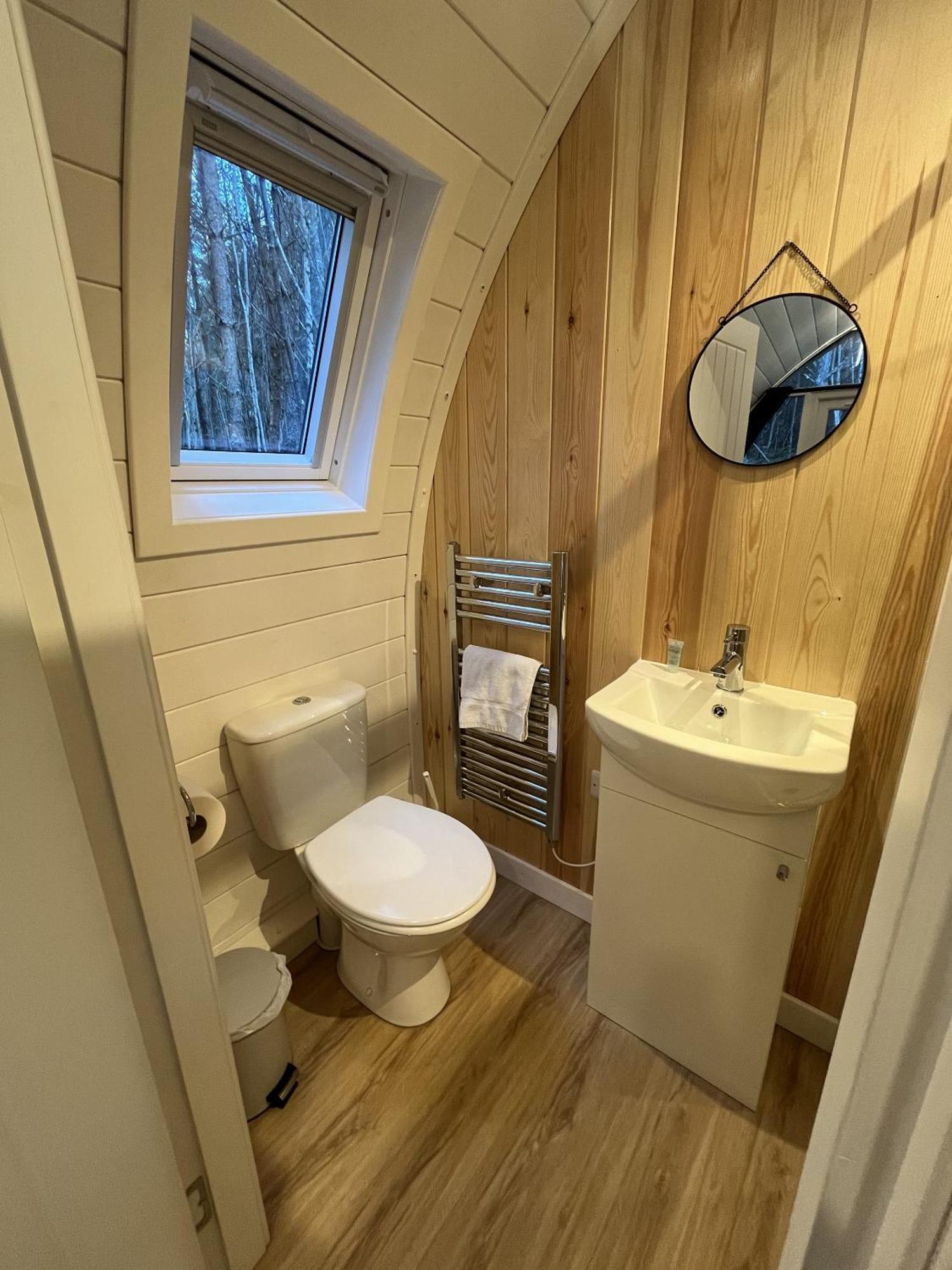 Glenlivet By Wigwam Holidays Tomintoul Δωμάτιο φωτογραφία